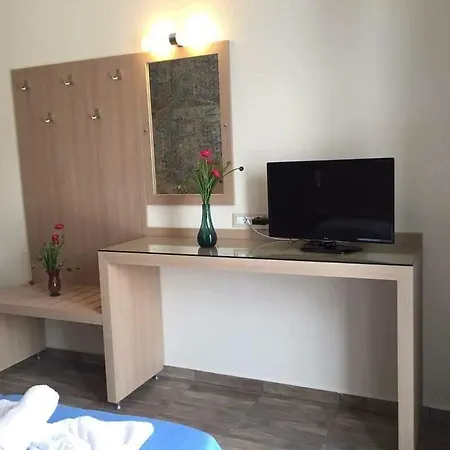 Hotel Bay *